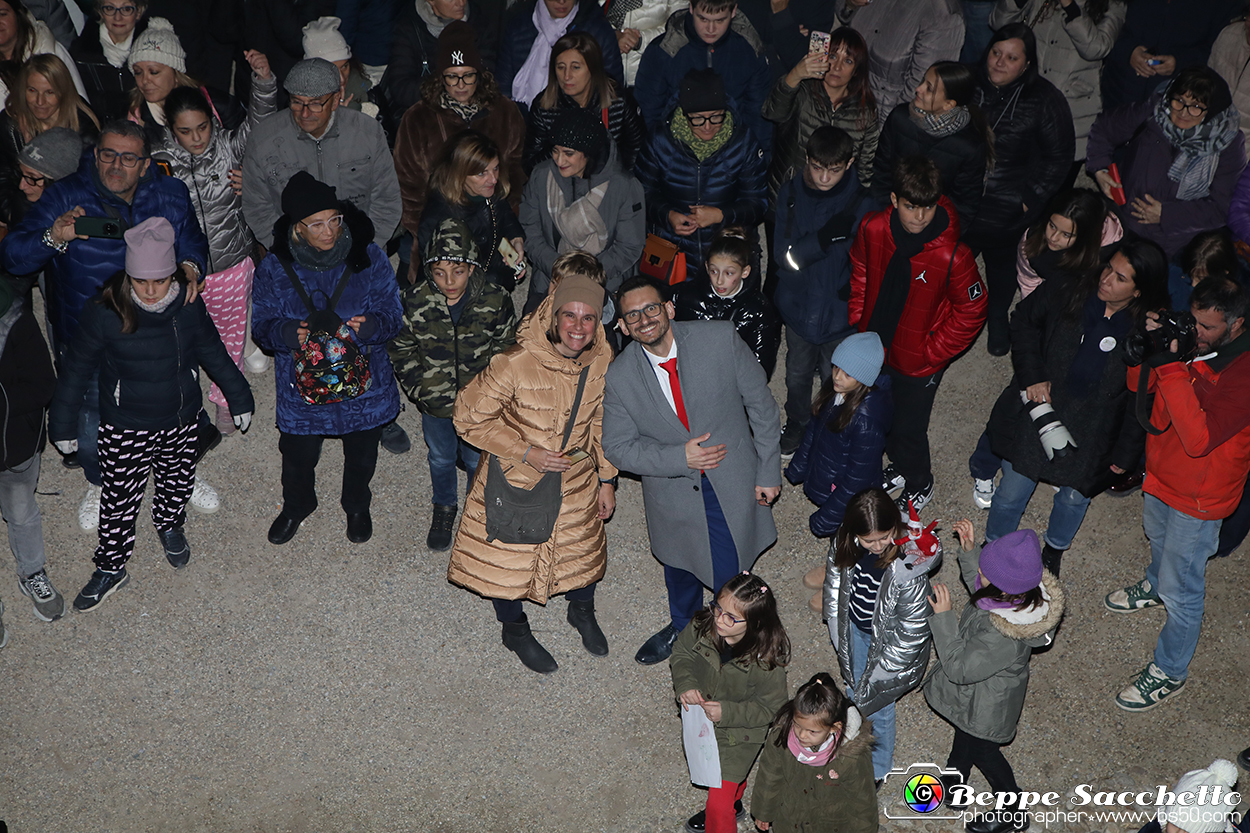 VBS_4432 -  Il Magico Paese di Natale 2024 - Spettacolo di Inaugurazione a Govone.jpg